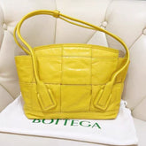 BV/Bottega Veneta Intreccio woven cowhide handbag