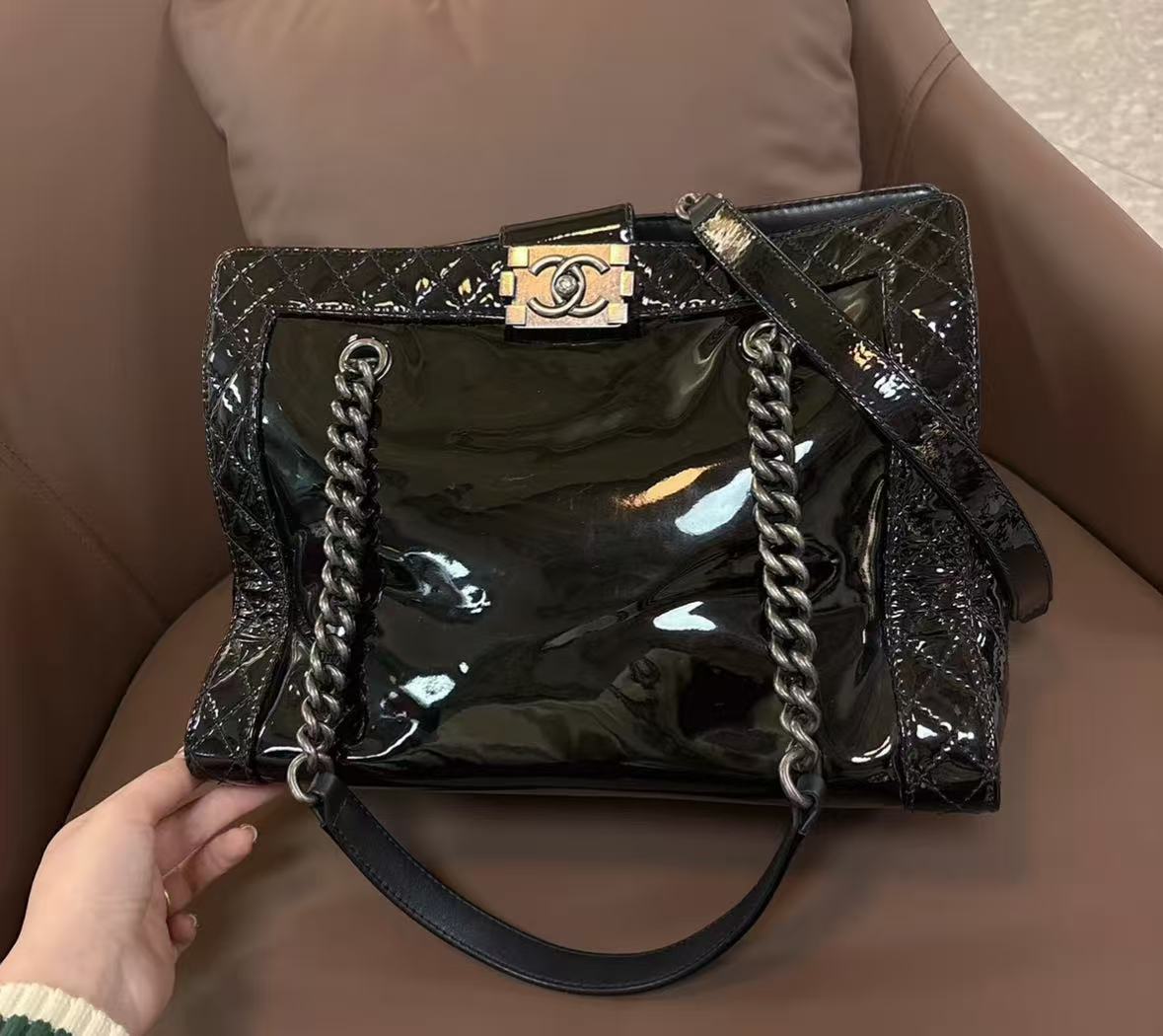Chanel patent leather Le Boy tote shoulder bag