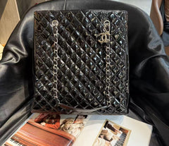 Chanel patent leather tote shoulder bag